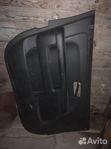 Обшивка двери передняя левая cr-v 2