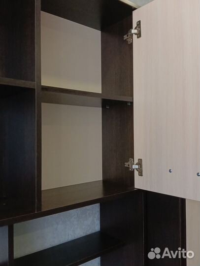 Письменный стол со шкафом