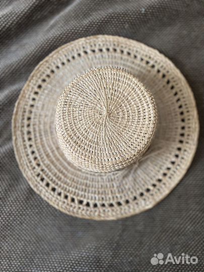 Шляпа женская соломенная