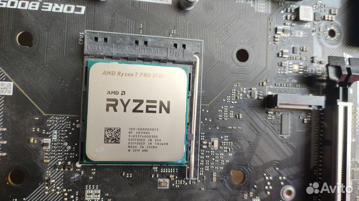 Процессор AMD Ryzen 7 PRO 3700 OEM