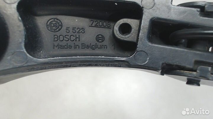 Щеткодержатель Volkswagen Touareg, 2009