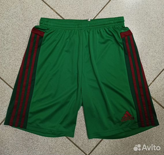 Футбольные шорты Adidas, Umbro