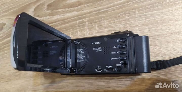 Видеокамера JVC Everio GZ-HM30 (как новая)