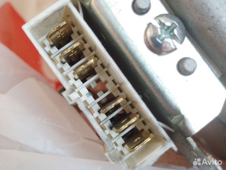 Двигататель стиральной машины (indesit, artiston)
