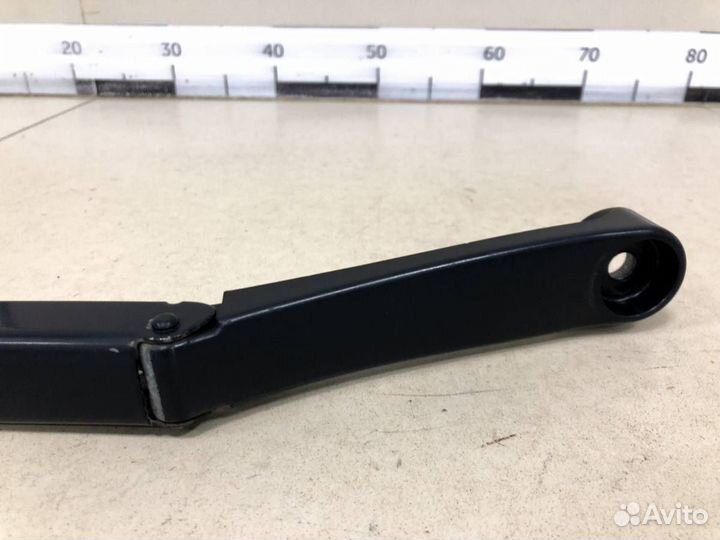 Поводок стеклоочистителя передний правый Hyundai i