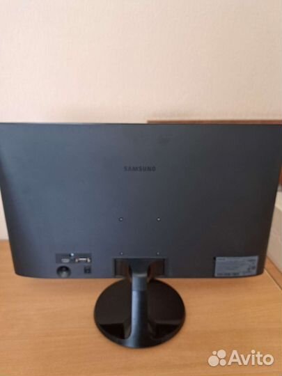 Мониторы разных производителей