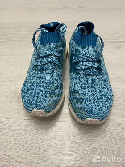 Кроссовки денские adidas boost