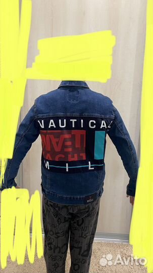 Джинсовая куртка