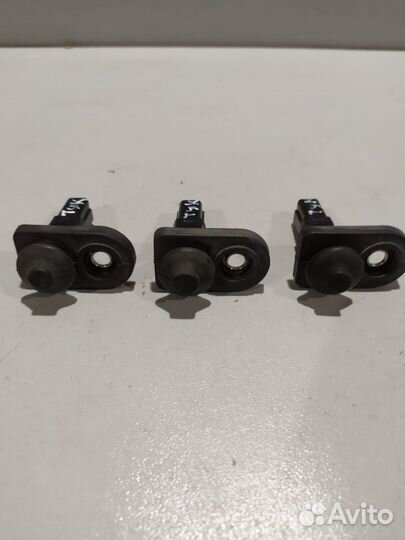 Концевики дверей Hyundai Tucson 2005