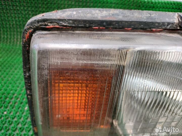 Фара передняя правая Лада 2105 2000