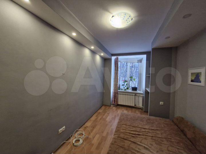 Комната 11 м² в 3-к., 1/5 эт.