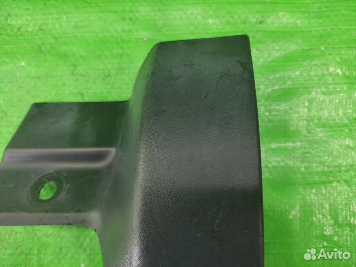 Брызговик передний левый Dodge Caliber 2006-2011