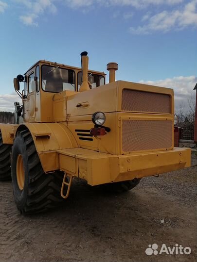 Трактор к700