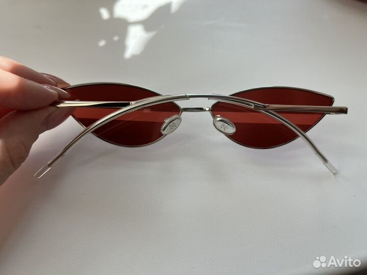 Солнцезащитные очки