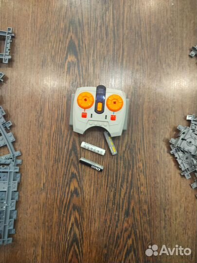 Lego поезд оригинал