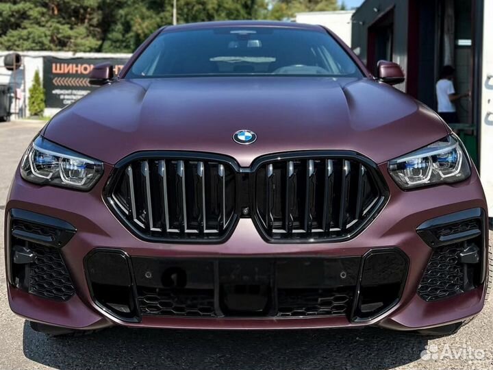 Оклейка автомобиля пленкой. Бронирование