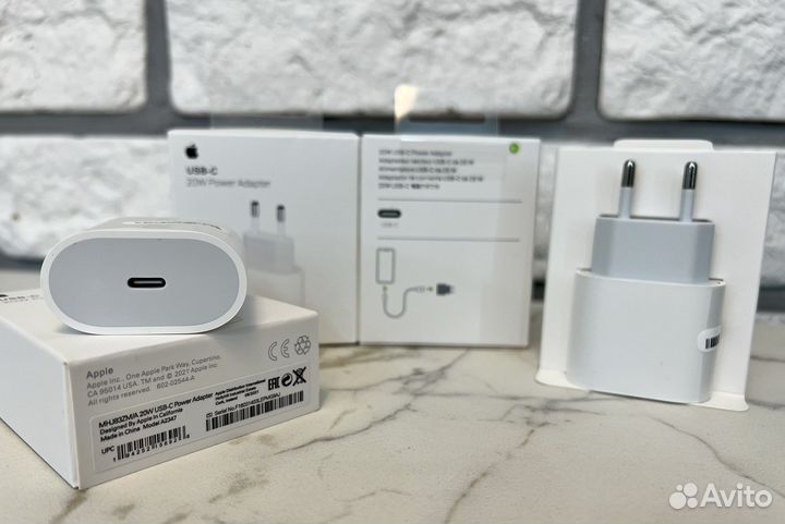 Быстрая зарядка Apple 20W USB-C