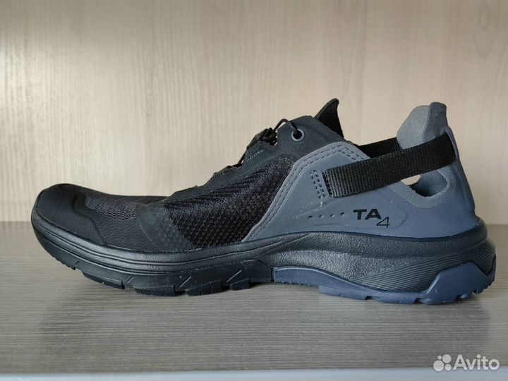 Кроссовки Salomon Techamphibian 4 W