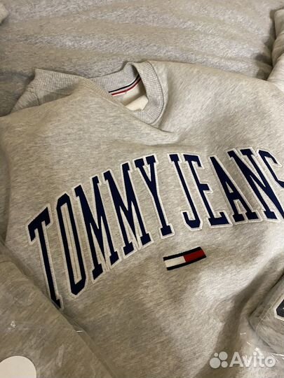 Tommy hilfiger свитшот