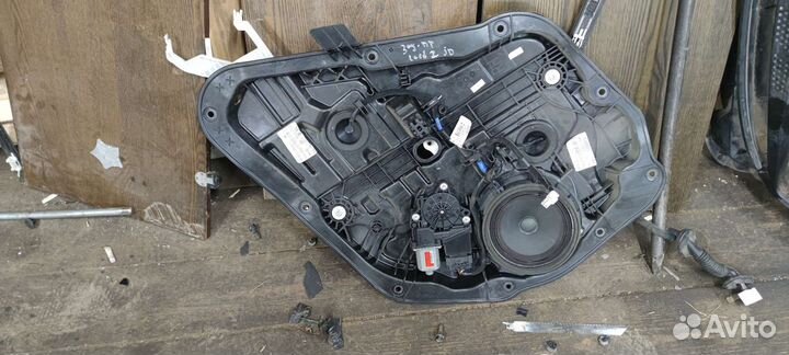 Стеклоподьемник задний правый Kia ceed 2 JD 2015