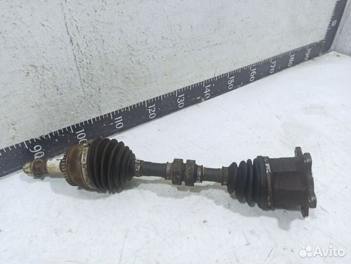 Привод передний правый