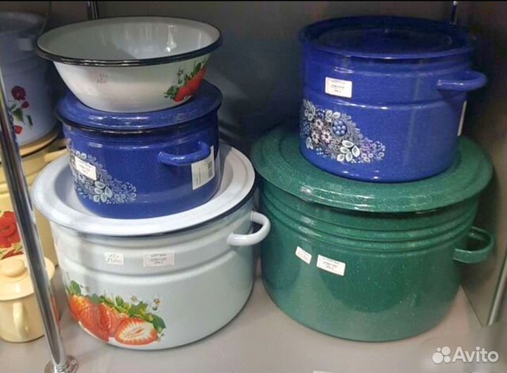 Кастрюля эмалированная большая