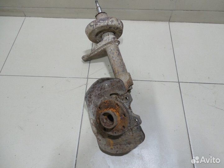 Кулак поворотный передний правый Nexia 1995-2016