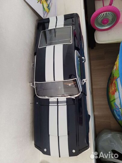 Модель автомобиля mustang