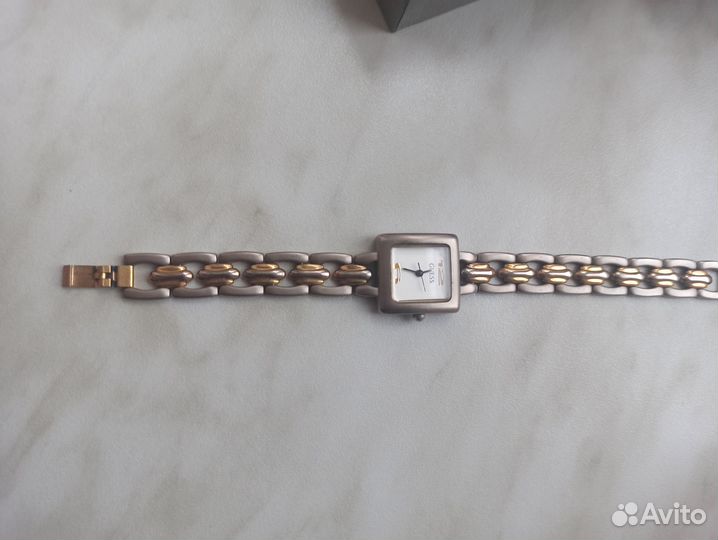 Женские часы guess оригинал