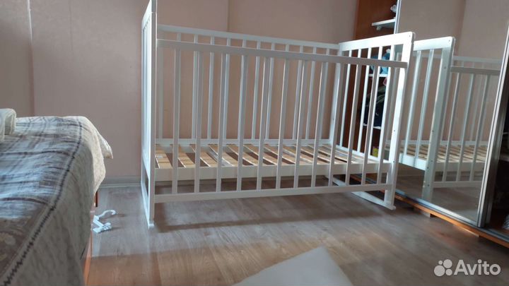 Детская кроватка качалка