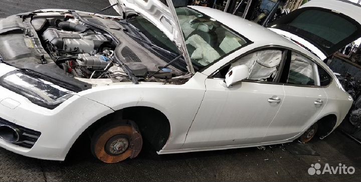 Панель приборов Audi A7 4G