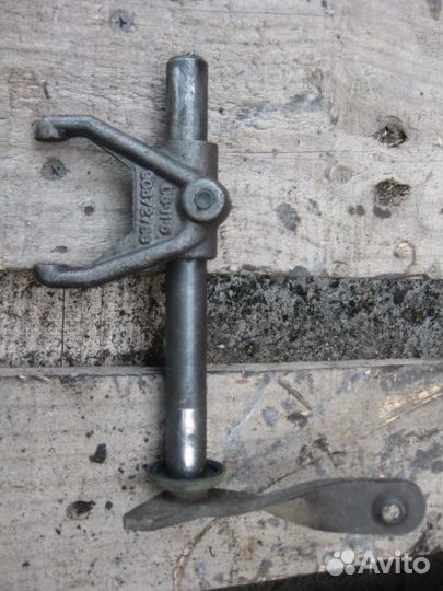 Вилка включения передачи Daewoo Nubira J100 (1997