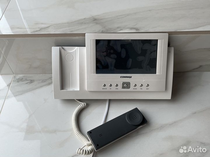 Видеодомофон новый