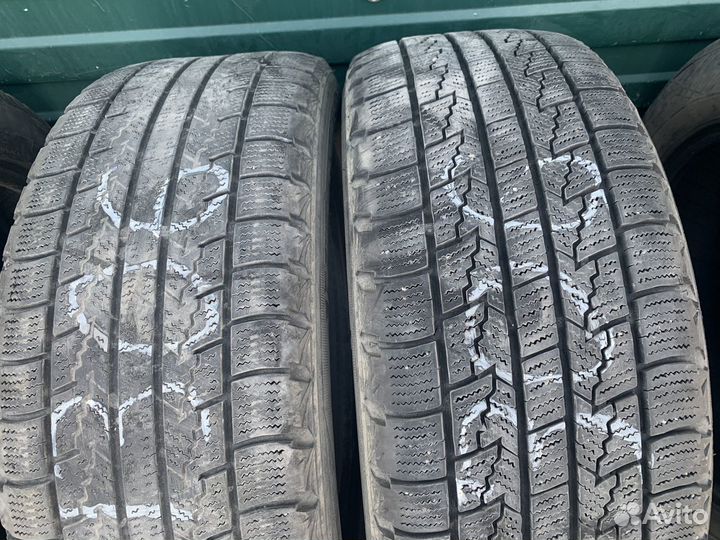Roadstone SB802 205/55 R16