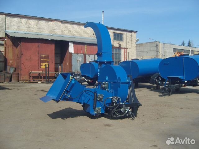 Измельчитель веток дерева с90ивн200г