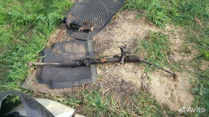 Рулевая рейка Nissan almera классик