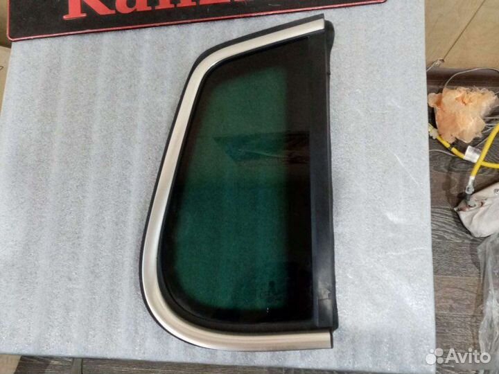 Стекло глухое правое правое Volkswagen Tiguan