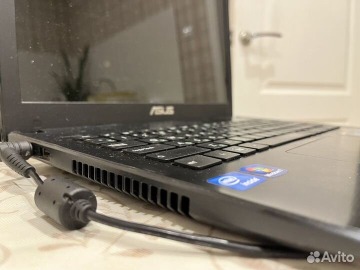 Ноутбук asus