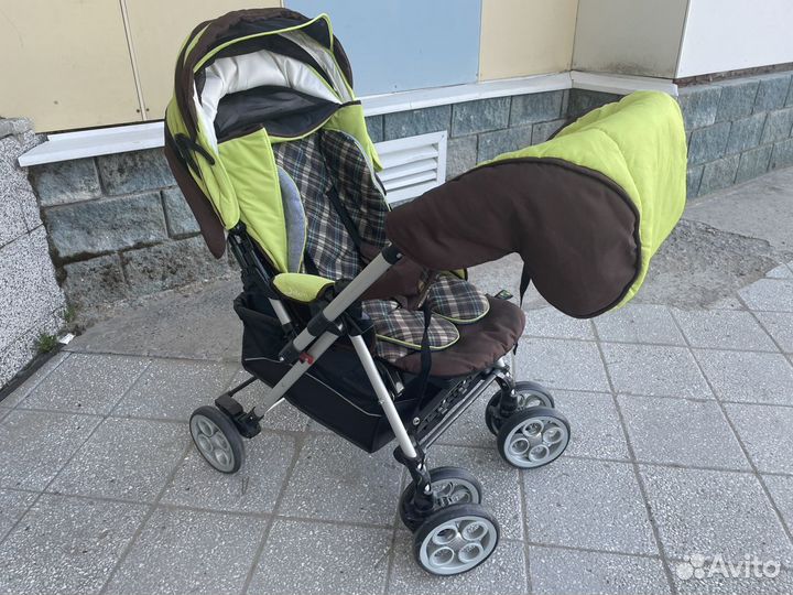 Прогулочная коляска