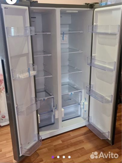 Холодильник hyundai CS6503FV Black