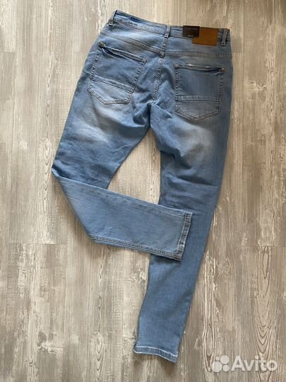 Джинсы Denim 1982 новые с биркой