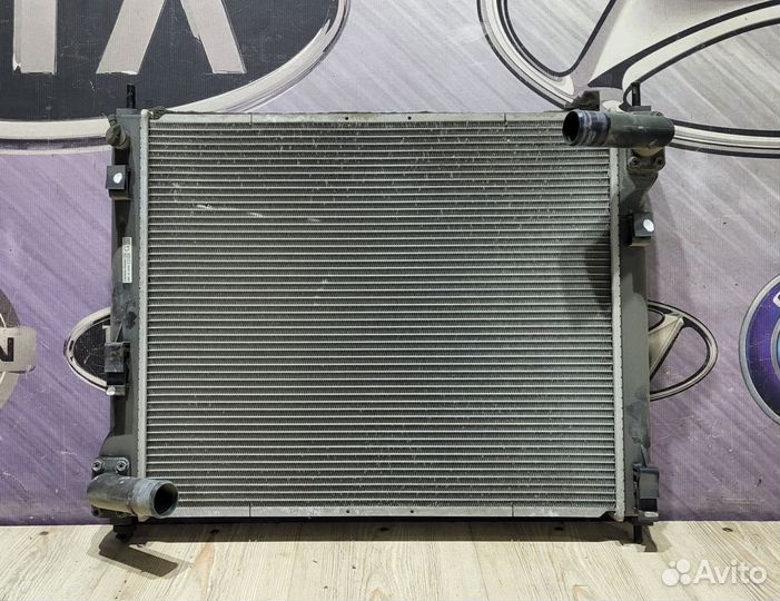 Радиатор охлаждения двигателя основной Nissan juke