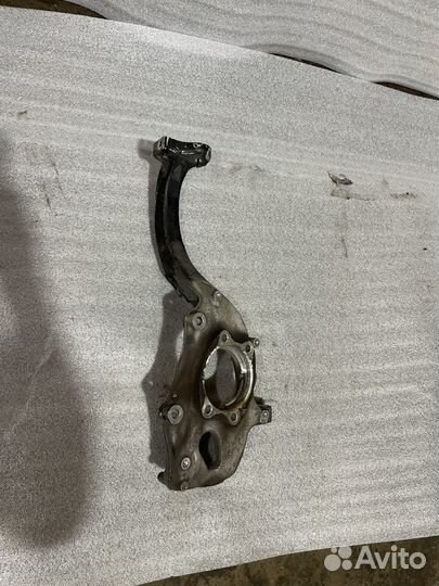 Кулак поворотный правый Ауди А6 С7 А7