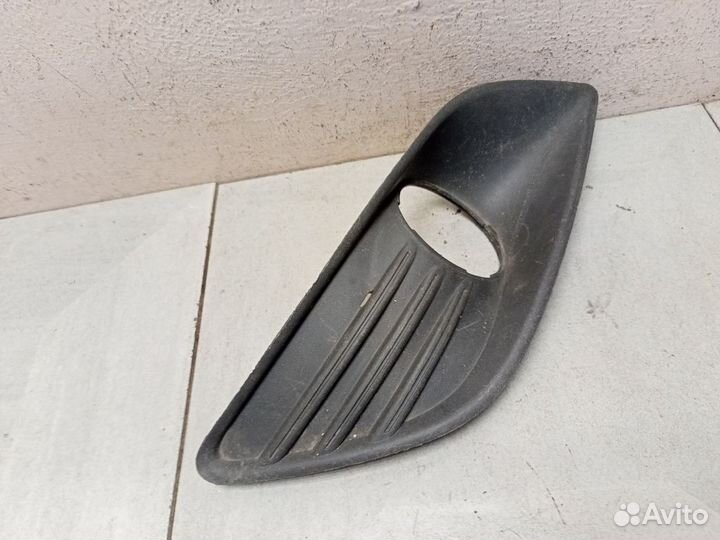 Решетка бампера Форд Focus 2