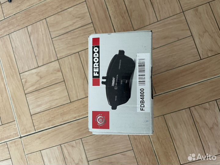 Тормозные колодки Mercedes