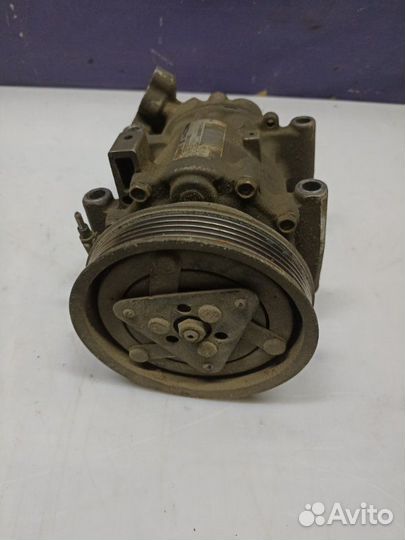 Компрессор кондиционера Renault Symbol LB K7JA700