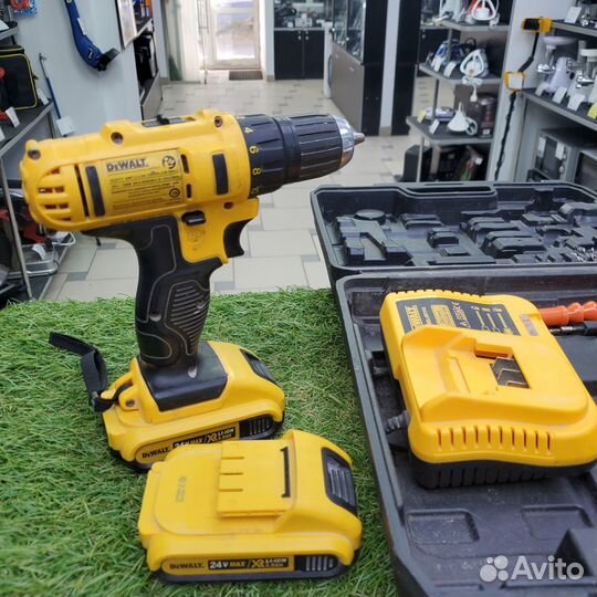 Шуруповерт dewalt DCD771 (ктитай)