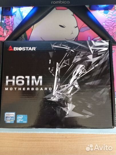 Материнская плата с процессором и памятью