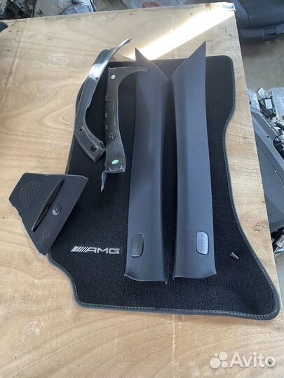 Накладка стойки передняя левая Mercedes w212