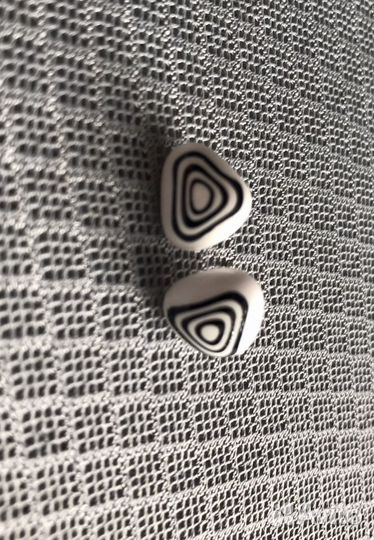 Серьги ч/б гвоздики